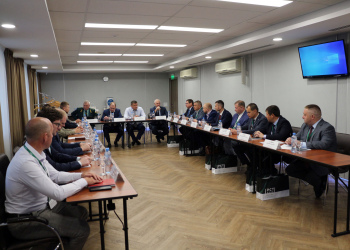 Фото 1 к новости Дмитрий Стрелков принял участие в совещании заместителей директоров по метрологии и главных метрологов ФБУ ЦСМ Уральского и Приволжского федеральных округов